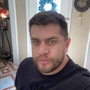 Meet your Posher, Cesar